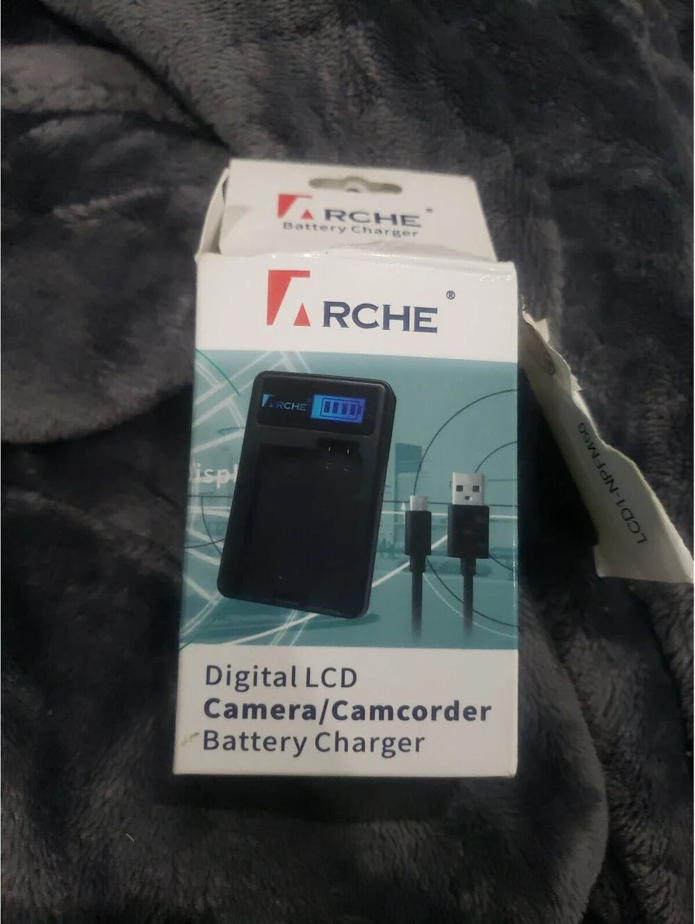 Arche Digital LCD Camera/Camcorder Battery Charger